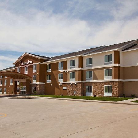 Americinn By Wyndham Fairfield Экстерьер фото